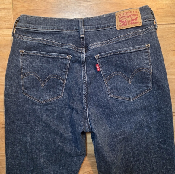 Levi's Classic Bootcut Jeans Medium Wash Size 4 - Picture 7 of 9